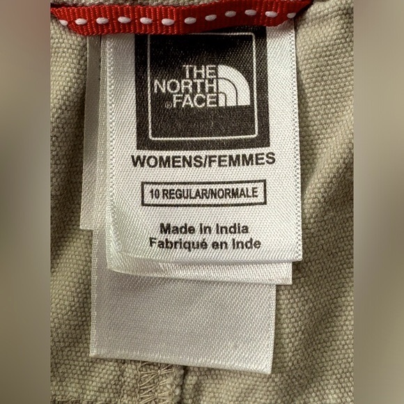 The North Face At Ease Cotton 3” Inseam Cargo Shorts. Women’s Size 10. Khaki. - Picture 4 of 7
